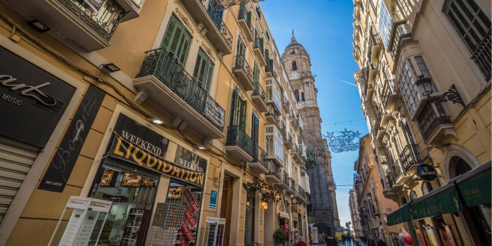 Chic Casa Cathedral At Calle Fresca 2-Bedroom Apartment In Malaga City Center 외부 사진